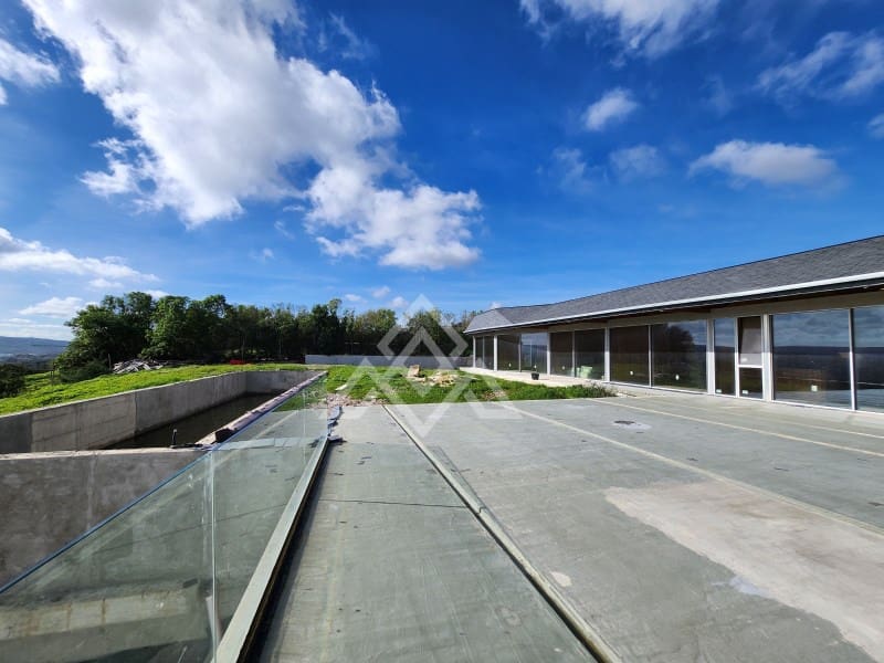 4 bedroom Villa for sale in Sotogrande with garage - € 5,800,000 (Ref: 9511266)