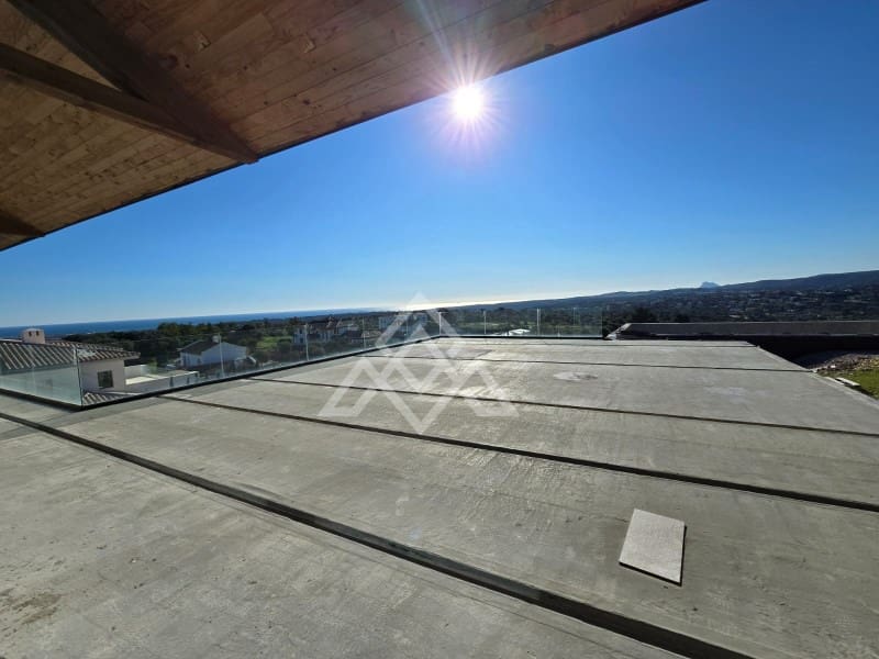 4 bedroom Villa for sale in Sotogrande with garage - € 5,800,000 (Ref: 9511266)