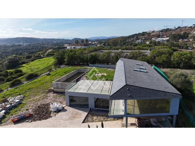 4 bedroom Villa for sale in Sotogrande with garage - € 5,800,000 (Ref: 9511266)