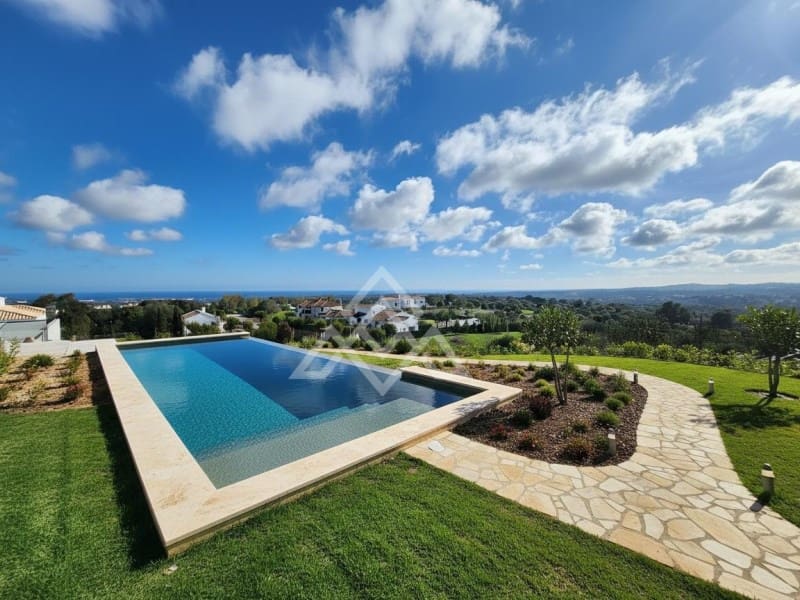 4 slaapkamer Villa te koop in Sotogrande met garage - € 5.800.000 (Ref: 9511266)