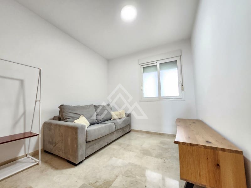 2 bedroom Apartment for rent in Manilva with garage - € 1,200 (Ref: 9586361)