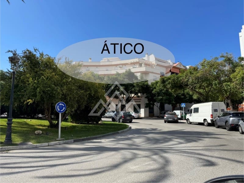 4 bedroom Penthouse for sale in Estepona with garage - € 790,000 (Ref: 9604911)