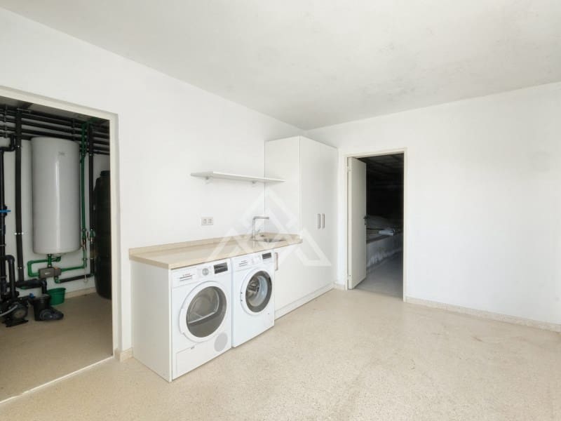 Chalet de 4 habitaciones en Benahavís en venta - 2.200.000 € (Ref: 9604912)