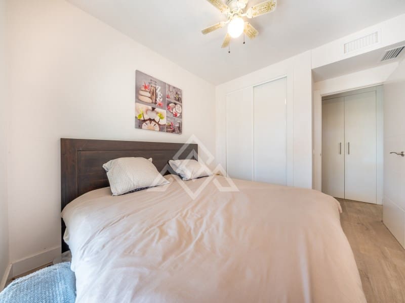 2 makuuhuone Huoneisto myytävänä paikassa Nueva Andalucia mukana 
autotalli - 630 000 € (Ref: 9651852)