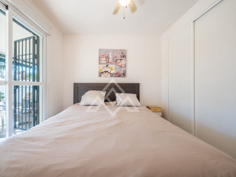 2 makuuhuone Huoneisto myytävänä paikassa Nueva Andalucia mukana 
autotalli - 630 000 € (Ref: 9651852)