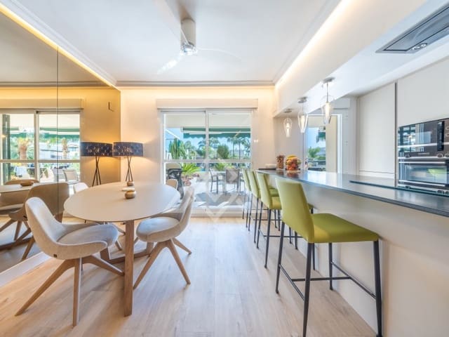 2 makuuhuone Huoneisto myytävänä paikassa Nueva Andalucia, Marbella mukana 
autotalli - 630 000 € (Ref: 9651852)