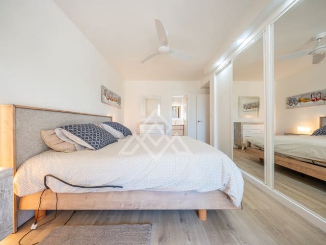 2 makuuhuone Huoneisto myytävänä paikassa Nueva Andalucia, Marbella mukana 
autotalli - 630 000 € (Ref: 9651852)