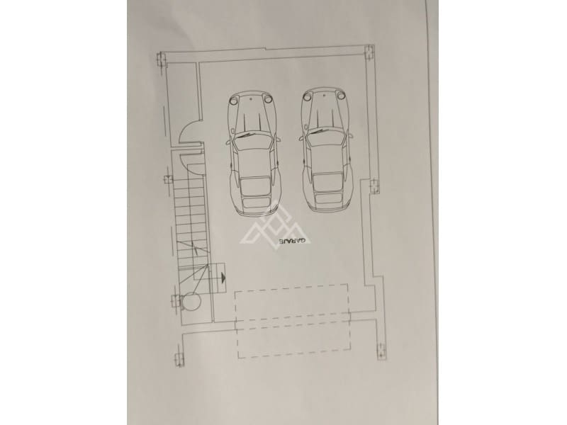 4 quarto Casa em Banda para venda em Estepona com garagem - 665 000 € (Ref: 9651853)