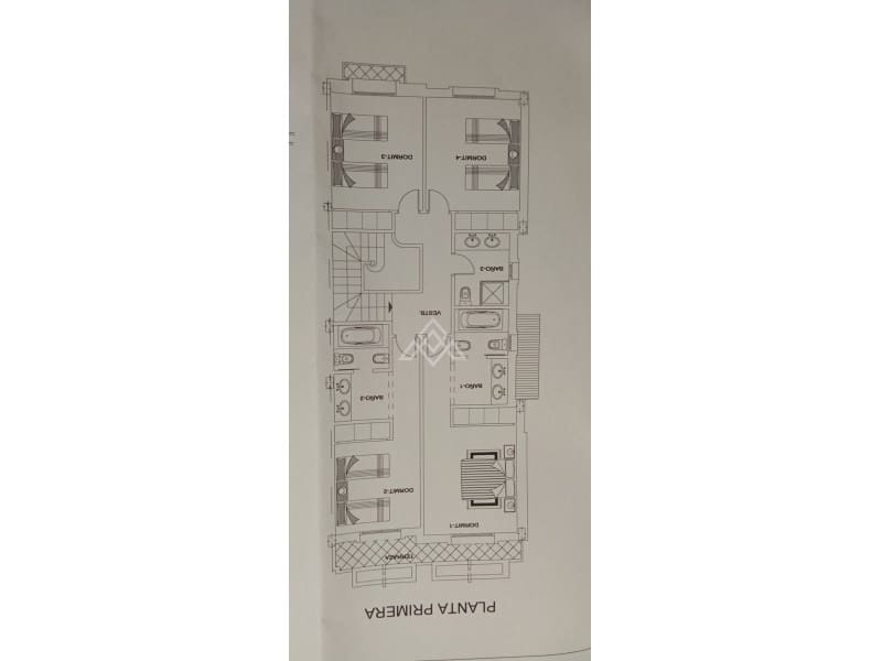 4 quarto Casa em Banda para venda em Estepona com garagem - 665 000 € (Ref: 9651853)