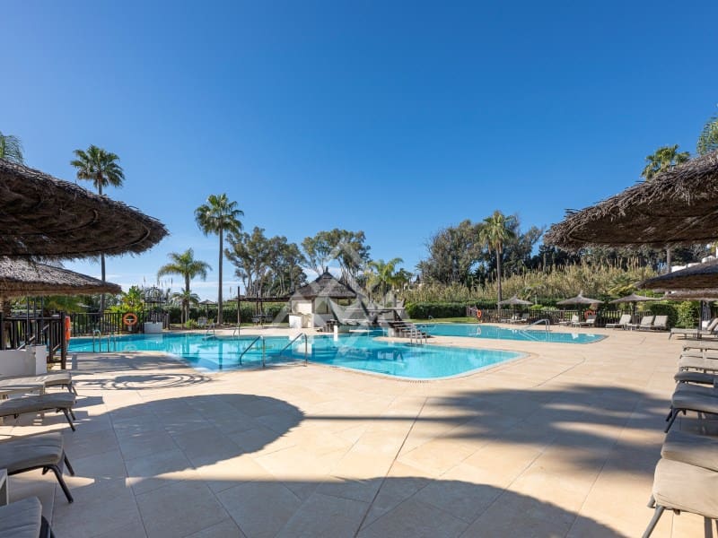 3 chambre Appartement à vendre à New Golden Mile avec garage - 1 995 000 € (Ref: 9651854)