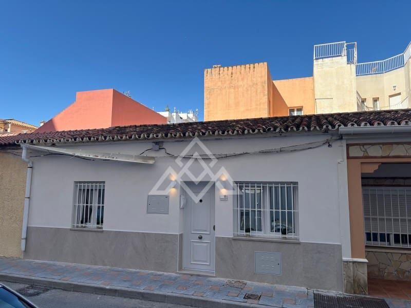 3 slaapkamer Huis te koop in Fuengirola - € 595.000 (Ref: 9679782)