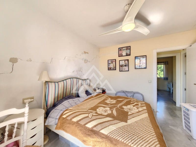 Casa de 3 habitaciones en Atalaya-Isdabe en venta con garaje - 325.000 € (Ref: 9690532)