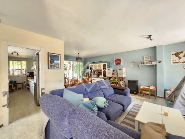 Casa de 3 habitaciones en Atalaya-Isdabe, Estepona en venta con garaje - 325.000 € (Ref: 9690532)