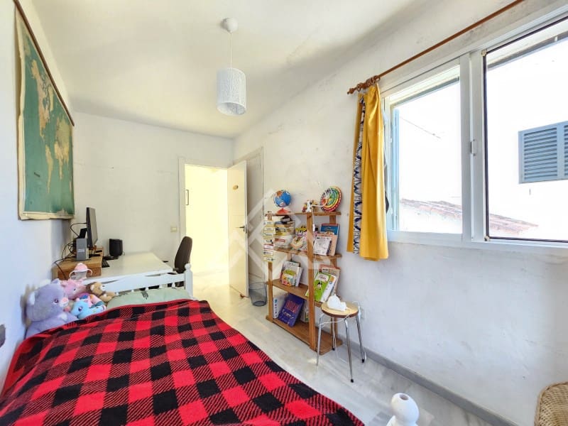 Casa de 3 habitaciones en Atalaya-Isdabe en venta con garaje - 325.000 € (Ref: 9690532)