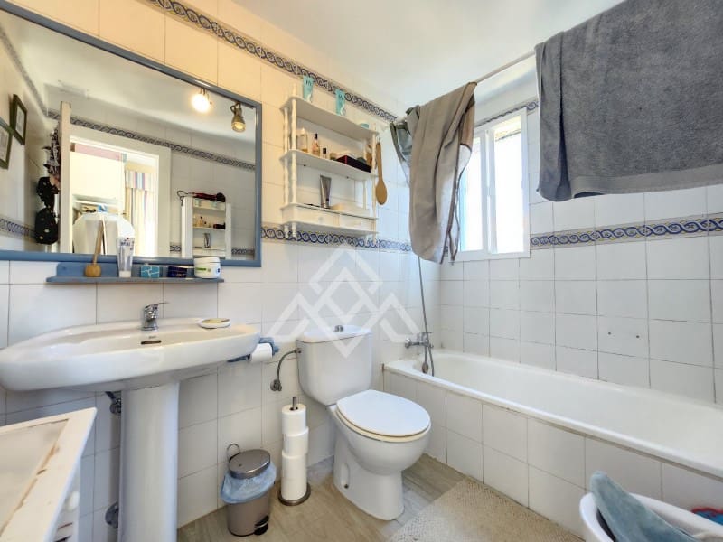 Casa de 3 habitaciones en Atalaya-Isdabe en venta con garaje - 325.000 € (Ref: 9690532)