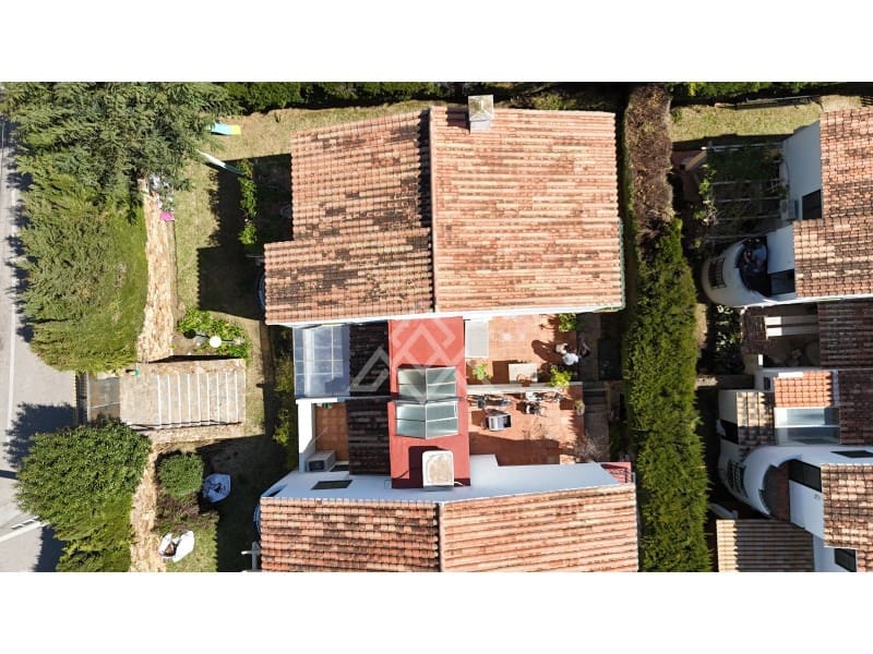 Casa de 3 habitaciones en Atalaya-Isdabe en venta con garaje - 325.000 € (Ref: 9690532)