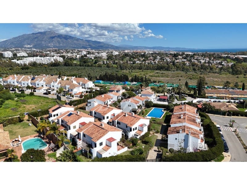 Casa de 3 habitaciones en Atalaya-Isdabe en venta con garaje - 325.000 € (Ref: 9690532)