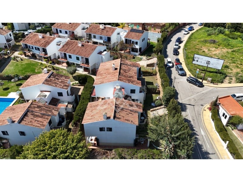 Casa de 3 habitaciones en Atalaya-Isdabe en venta con garaje - 325.000 € (Ref: 9690532)