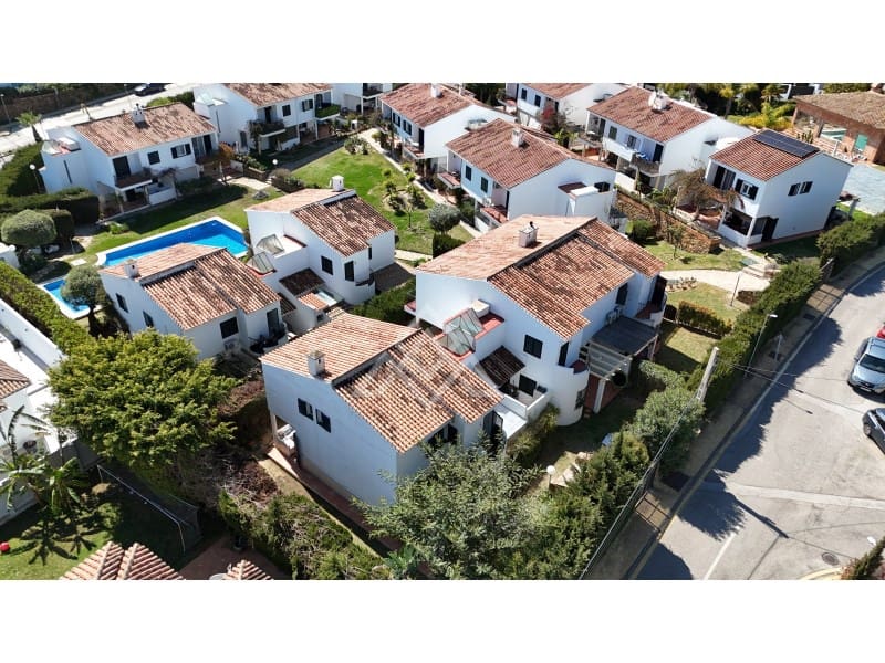 Casa de 3 habitaciones en Atalaya-Isdabe en venta con garaje - 325.000 € (Ref: 9690532)