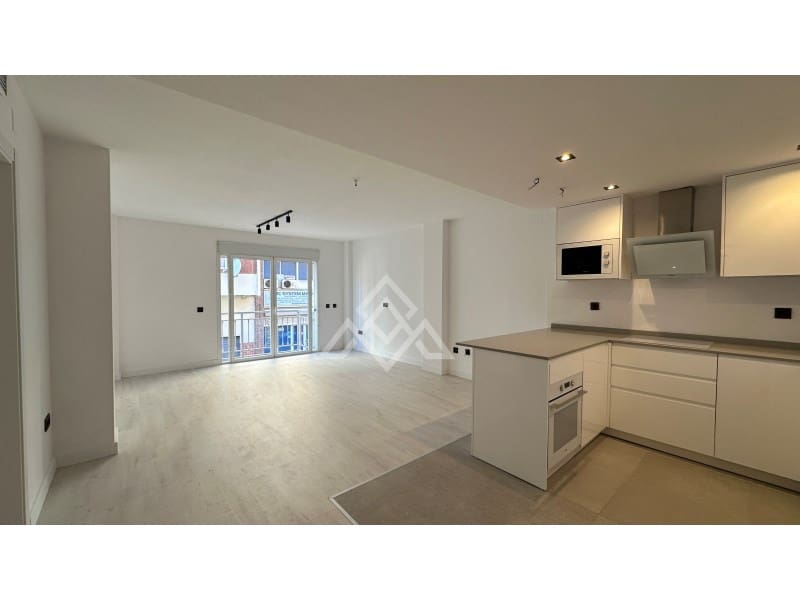 3 bedroom Apartment for sale in Marbella - € 398,000 (Ref: 9714860)