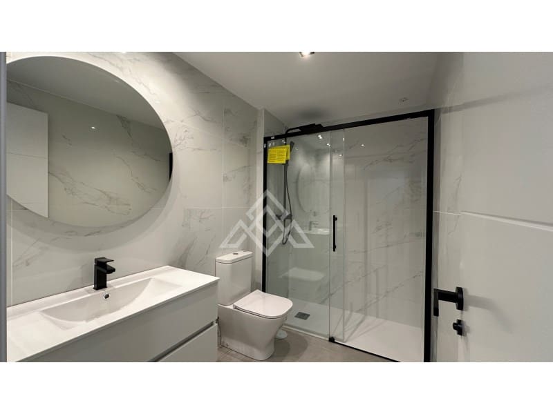 3 bedroom Apartment for sale in Marbella - € 398,000 (Ref: 9714860)