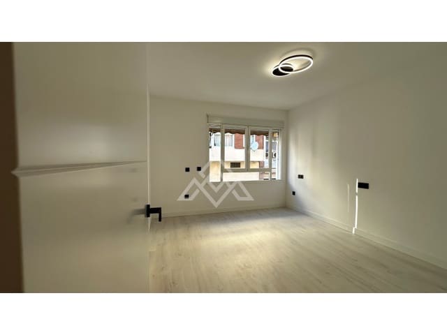 3 quarto Apartamento para venda em Marbella Centro, Marbella - 398 000 € (Ref: 9714860)