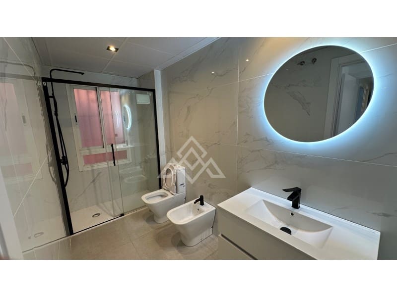 3 bedroom Apartment for sale in Marbella - € 398,000 (Ref: 9714860)