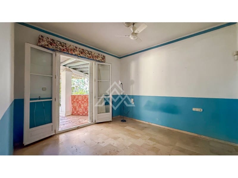 7 bedroom Villa for sale in New Golden Mile with garage - € 2,100,000 (Ref: 9719841)