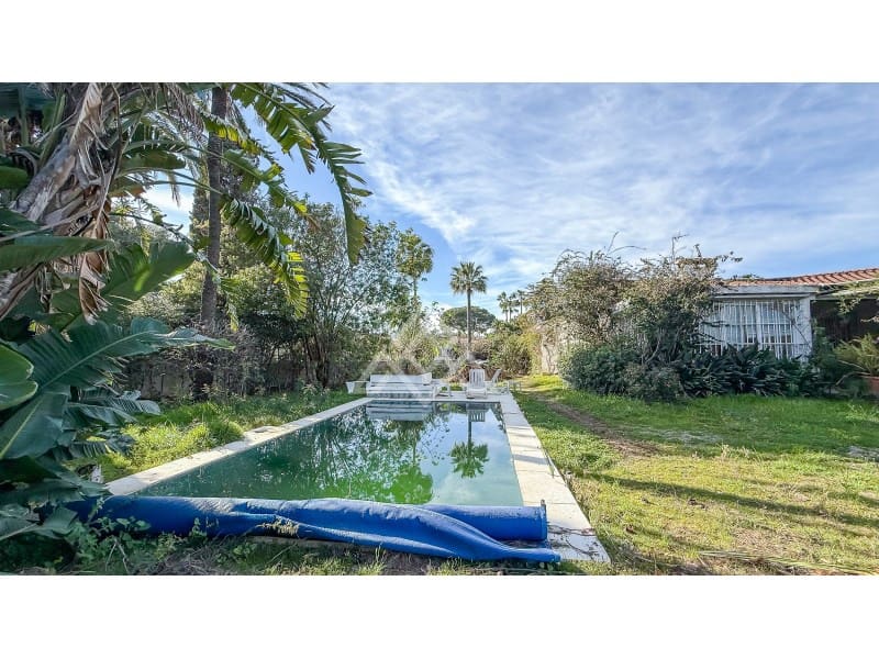 7 bedroom Villa for sale in New Golden Mile with garage - € 2,100,000 (Ref: 9719841)