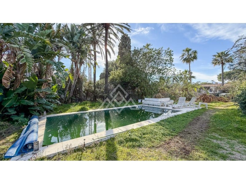 7 bedroom Villa for sale in New Golden Mile with garage - € 2,100,000 (Ref: 9719841)