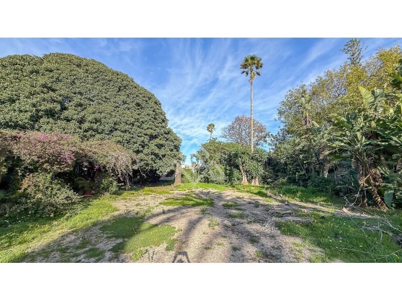 7 bedroom Villa for sale in New Golden Mile with garage - € 2,100,000 (Ref: 9719841)