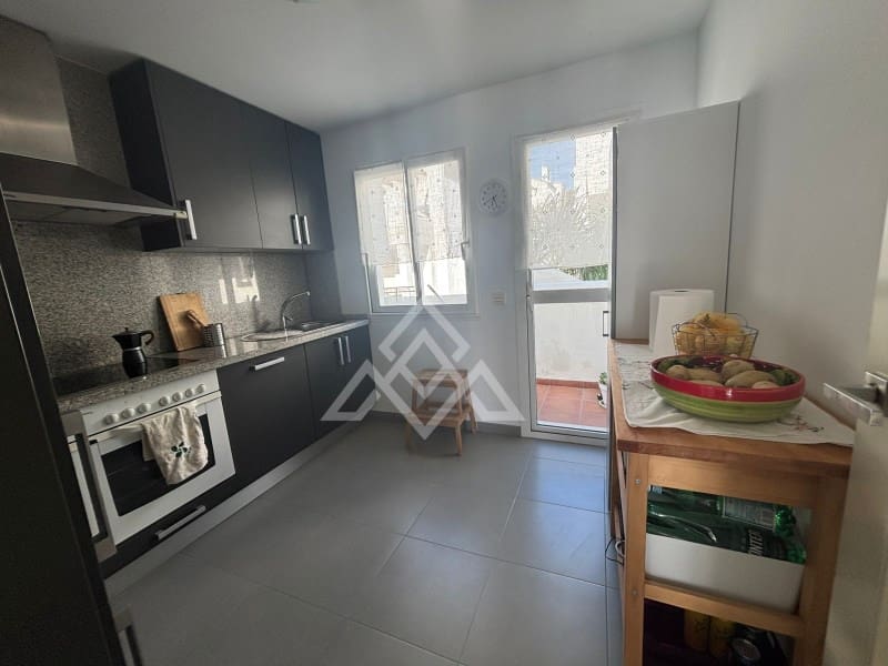 2 camera da letto Attico in vendita in Estepona con garage - 349.900 € (Rif: 9726583)