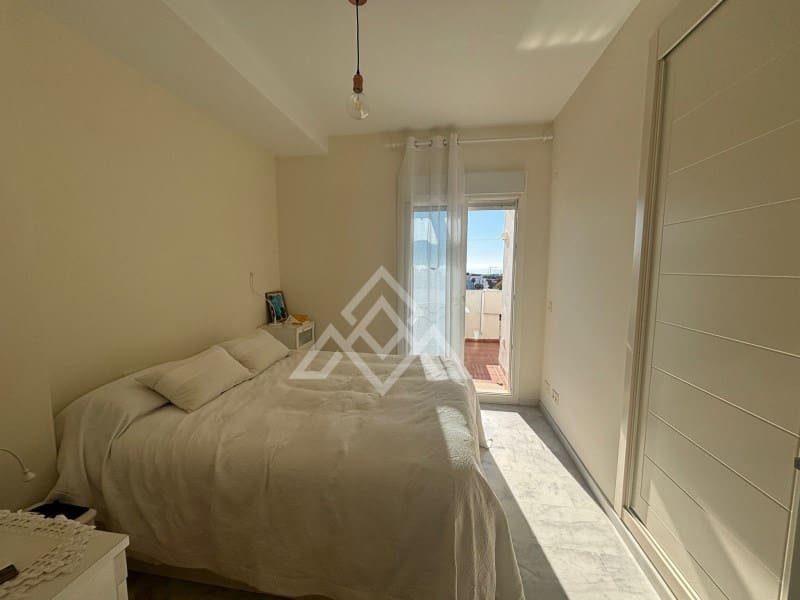 2 camera da letto Attico in vendita in Estepona con garage - 349.900 € (Rif: 9726583)