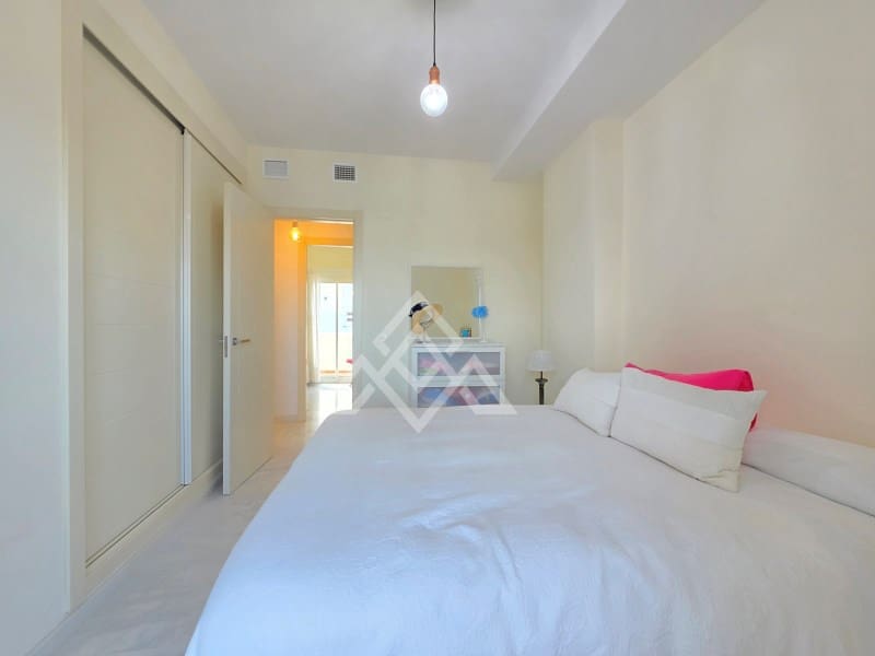 2 bedroom Penthouse for sale in Estepona with pool garage - € 349,900 (Ref: 9726583)