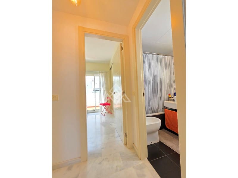 2 bedroom Penthouse for sale in Estepona with pool garage - € 349,900 (Ref: 9726583)