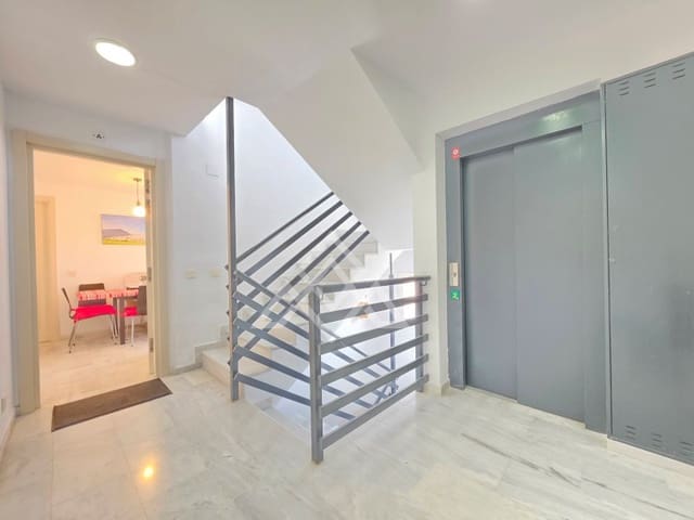 2 chambre Penthouse à vendre à Estepona avec garage - 349 900 € (Ref: 9726583)