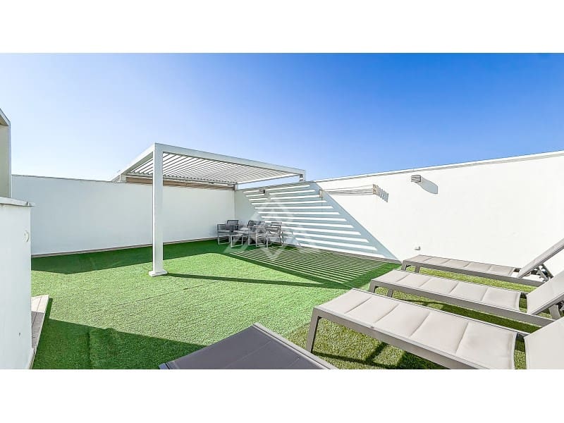 Ático de 3 habitaciones en San Pedro de Alcantara en venta con garaje - 675.000 € (Ref: 9726584)