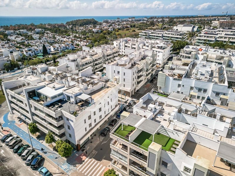 Ático de 3 habitaciones en San Pedro de Alcantara en venta con garaje - 675.000 € (Ref: 9726584)