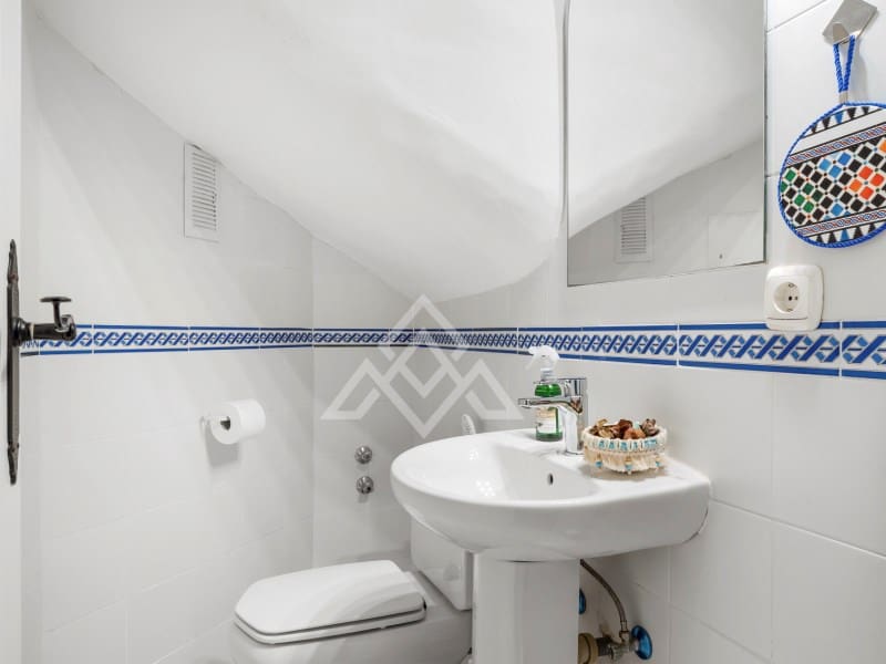 3 chambre Maison de Ville à vendre à Estepona avec piscine garage - 619 000 € (Ref: 9747788)