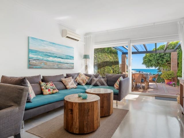 3 chambre Maison de Ville à vendre à Estepona avec piscine garage - 619 000 € (Ref: 9747788)