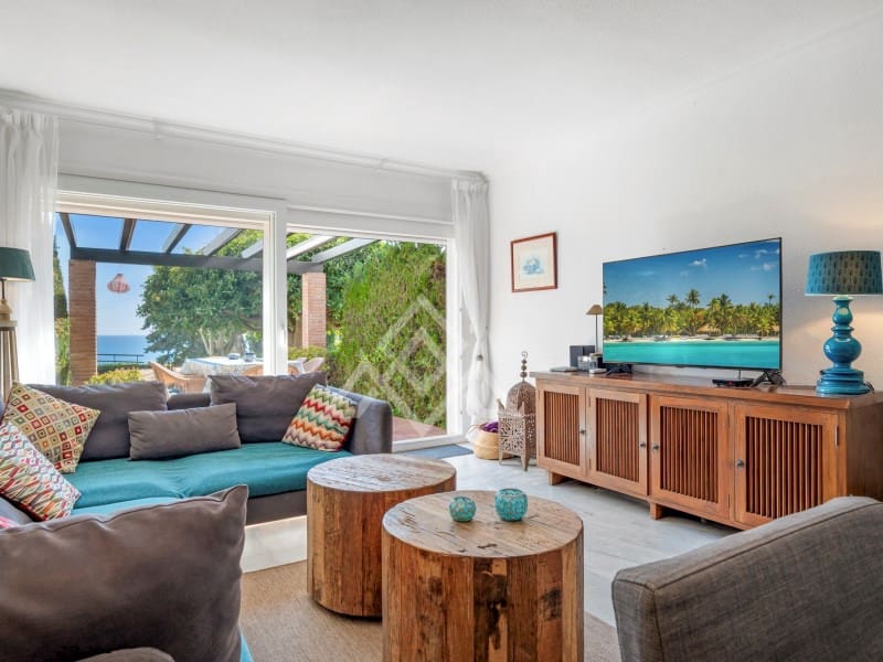 3 chambre Maison de Ville à vendre à Estepona avec piscine garage - 619 000 € (Ref: 9747788)