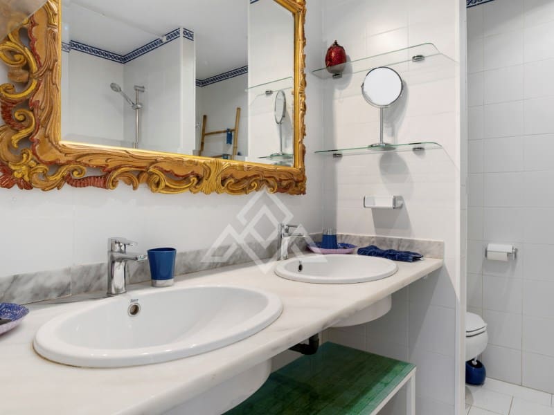 3 chambre Maison de Ville à vendre à Estepona avec piscine garage - 619 000 € (Ref: 9747788)