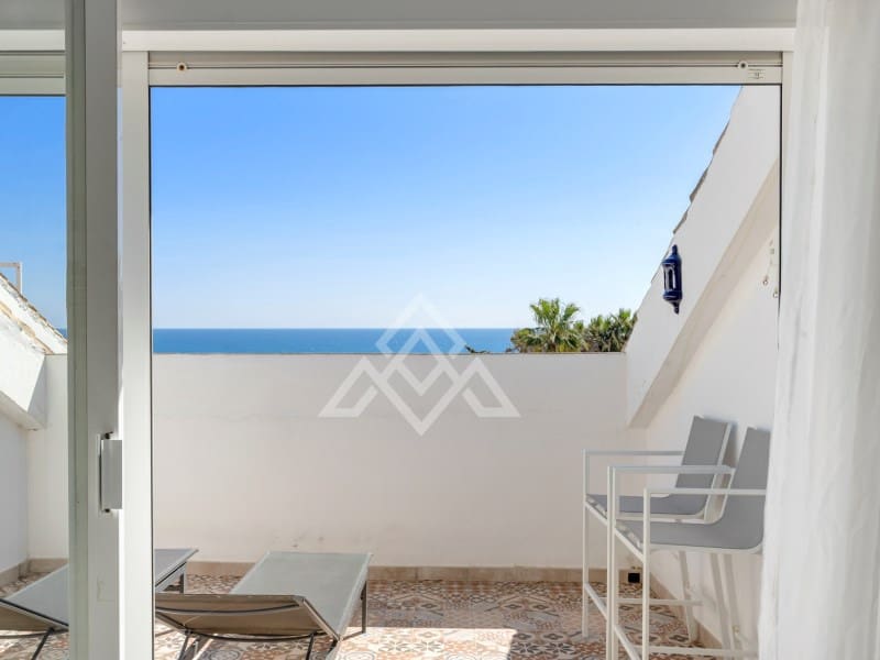 3 chambre Maison de Ville à vendre à Estepona avec piscine garage - 619 000 € (Ref: 9747788)