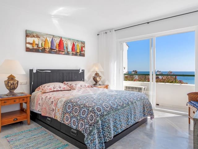 3 chambre Maison de Ville à vendre à Estepona avec piscine garage - 619 000 € (Ref: 9747788)