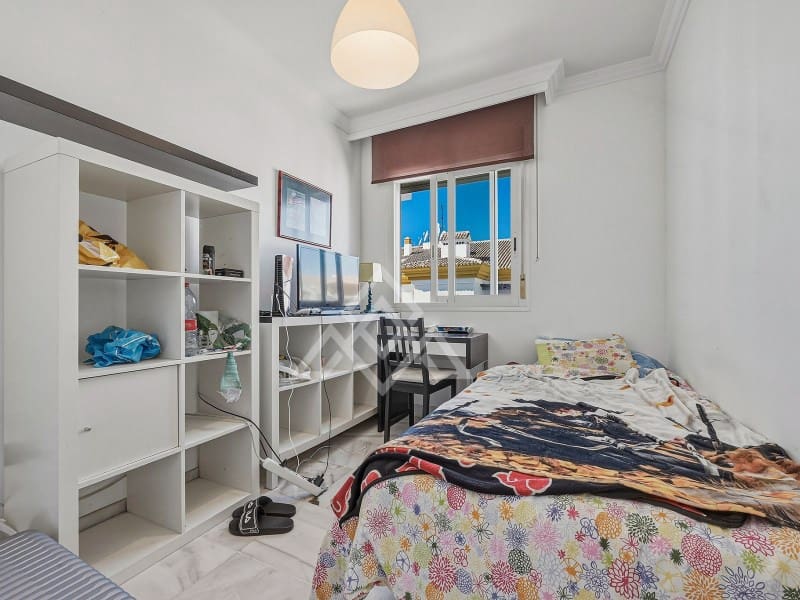 3 slaapkamer Penthouse te koop in Golden Mile met garage - € 570.000 (Ref: 9770582)