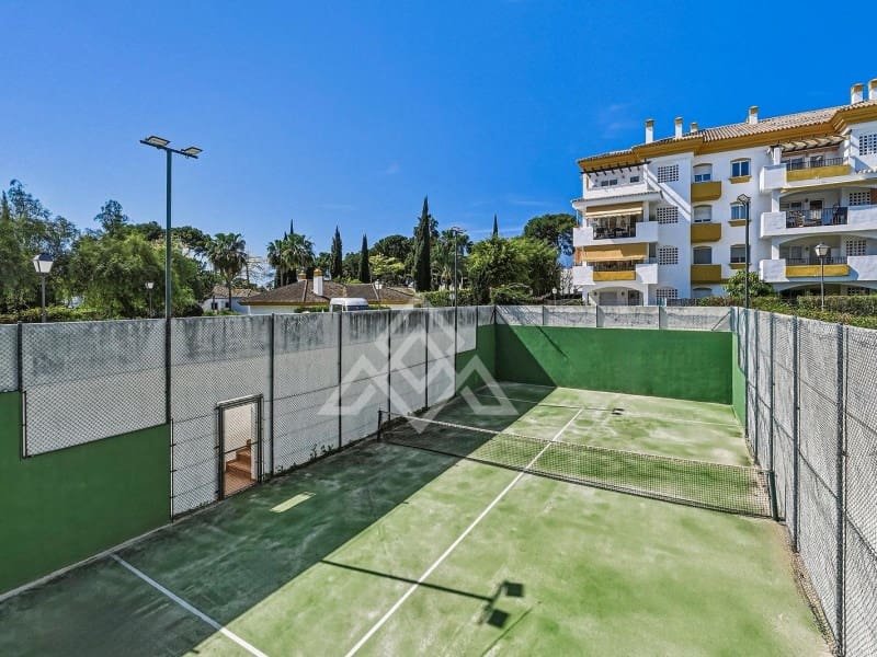 3 slaapkamer Penthouse te koop in Golden Mile met garage - € 570.000 (Ref: 9770582)