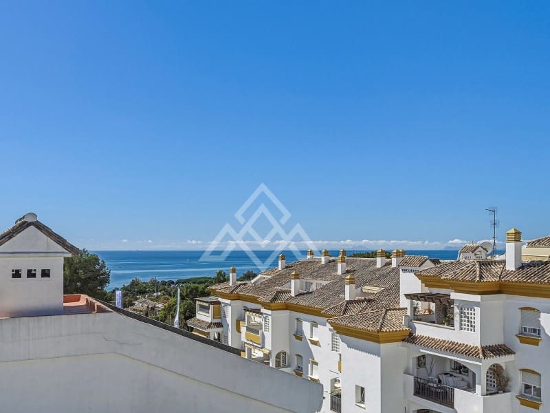 3 slaapkamer Penthouse te koop in Golden Mile met garage - € 570.000 (Ref: 9770582)