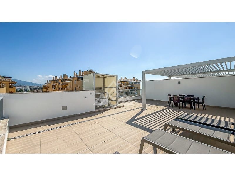 3 soveværelse Penthouse til salg i San Pedro de Alcantara med garage - € 695.000 (Ref: 9770583)