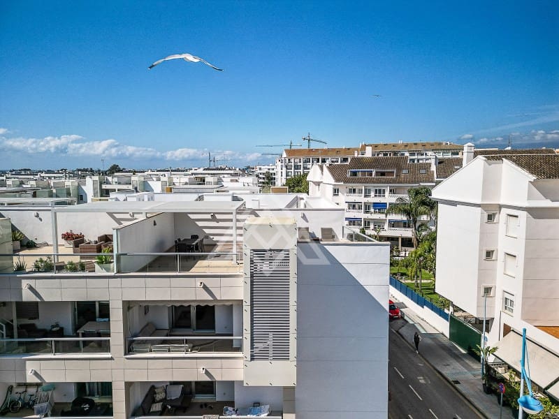 3 soveværelse Penthouse til salg i San Pedro de Alcantara med garage - € 695.000 (Ref: 9770583)