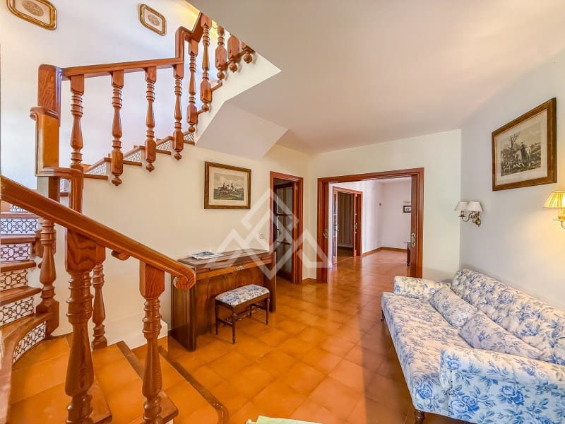 5 soverom Villa til salgs i Marbella med garasje - € 2 500 000 (Ref: 9772973)